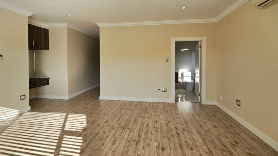 5 Bedroom Property for Sale in Kiepersol Free State